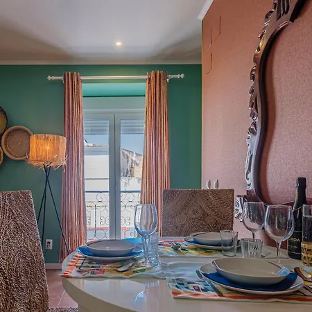 Y Quebedo - Boutique Setubal