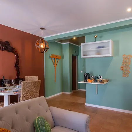 Y Quebedo - Boutique Appartement Setúbal