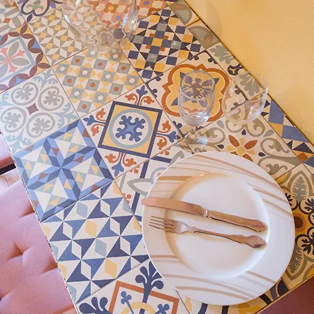 Y Quebedo - Boutique Appartement