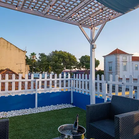 Y Quebedo - Boutique Appartement Setúbal